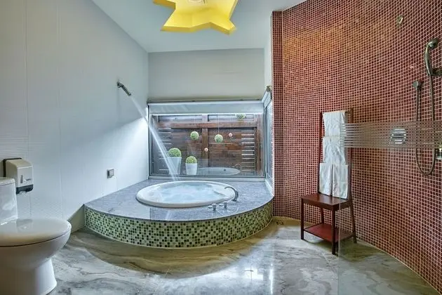 Exclusive Tek Büyük Yataklı Oda, 1 En Büyük (King) Boy Yatak, Jakuzi, Asma Kat