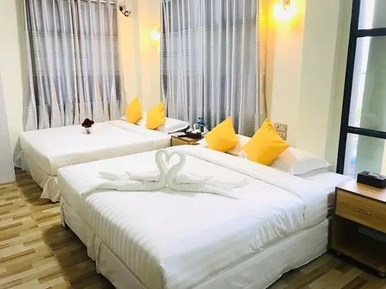 Family Tek Büyük Yataklı Oda