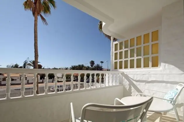 Tek Büyük Yataklı Oda (with balcony)