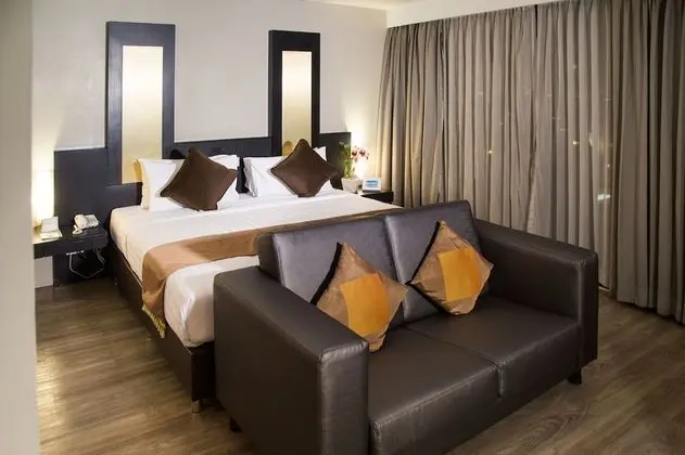 Junior Suite, Queen Bed