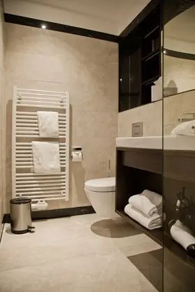 Small double room