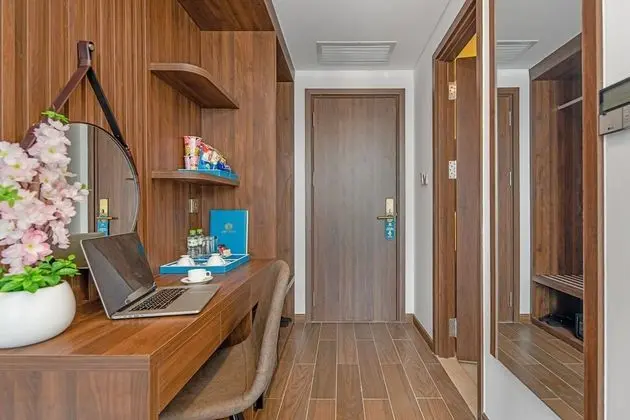 Deluxe Tek Büyük Yataklı Oda, Nehir Manzaralı