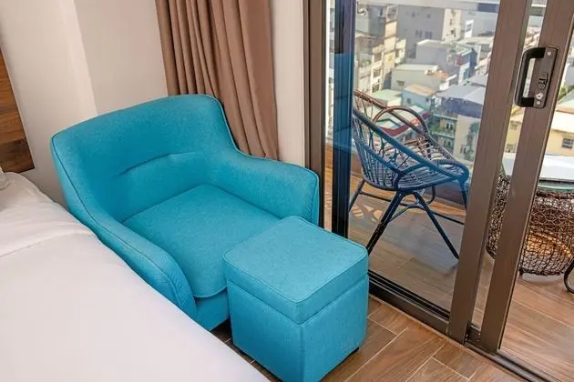 Deluxe Üç Kişilik Oda, Şehir Manzaralı