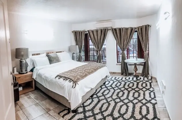 Ev, 5 Yatak Odası, Balkon