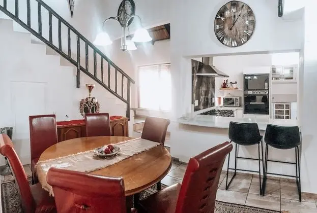 Ev, 5 Yatak Odası, Balkon