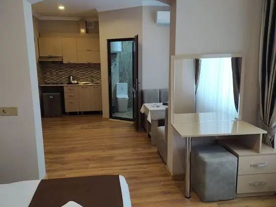 Deluxe Tek Büyük Yataklı Oda