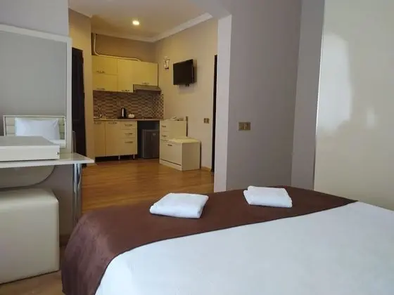 Deluxe Tek Büyük Yataklı Oda