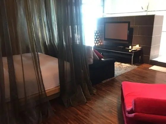 Deluxe Tek Büyük Yataklı Oda