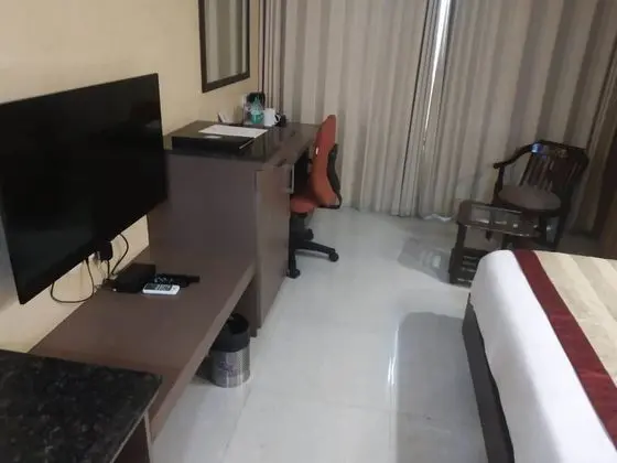 Deluxe Tek Büyük Yataklı Oda, 1 En Büyük (King) Boy Yatak, Şehir Manzaralı