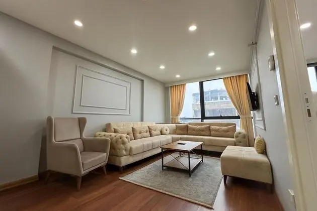https://images.odamax.com/img/1024x768/odamax/image/upload/Gold_Suit_Otel_Bak_rk_y_City_Center_202602031359493_Pi7_Tool_804270129.jpg