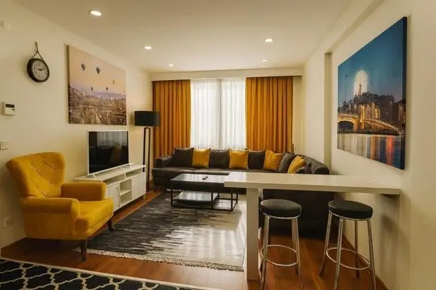 https://images.odamax.com/img/1024x768/odamax/image/upload/Gold_Suit_Otel_Bak_rk_y_City_Center_202602031402265_Pi7_Tool_803105306.jpg