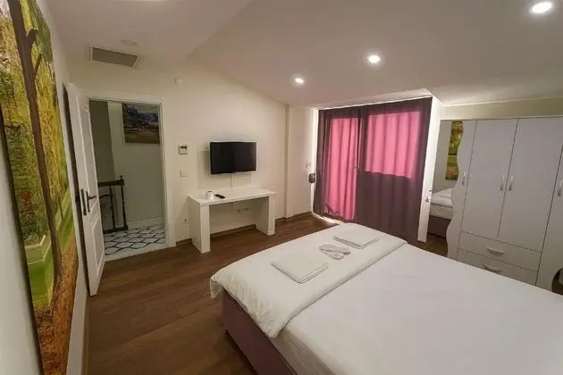 https://images.odamax.com/img/1024x768/odamax/image/upload/Gold_Suit_Otel_Bak_rk_y_City_Center_202602031402266_Pi7_Tool_803105359.jpg