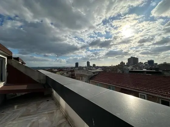 https://images.odamax.com/img/1024x768/odamax/image/upload/Gold_Suit_Otel_Bak_rk_y_City_Center_202602031404185_Pi7_Tool_804269482.jpg