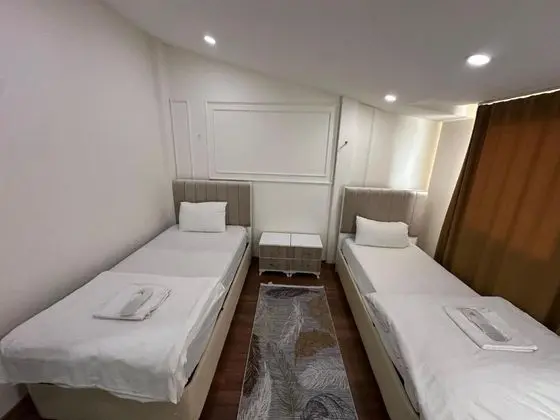 https://images.odamax.com/img/1024x768/odamax/image/upload/Gold_Suit_Otel_Bak_rk_y_City_Center_202602031404186_Pi7_Tool_804269475.jpg