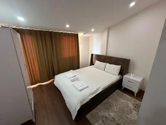 https://images.odamax.com/img/1024x768/odamax/image/upload/Gold_Suit_Otel_Bak_rk_y_City_Center_202602031404186_Pi7_Tool_804269478.jpg