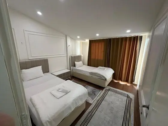 https://images.odamax.com/img/1024x768/odamax/image/upload/Gold_Suit_Otel_Bak_rk_y_City_Center_202602031404187_Pi7_Tool_804269476.jpg