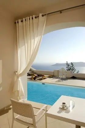 Deluxe Suite, Heated Pool, Caldera View