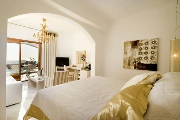 Deluxe Suite, Heated Pool, Caldera View