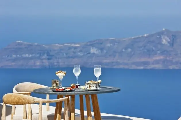 Deluxe Suite, Heated Pool, Caldera View