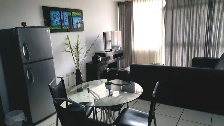 Family Oda (Sextuple 2 Double and 2 Single Beds)