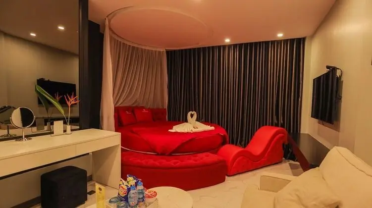 Romantic Süit (Round Bed)