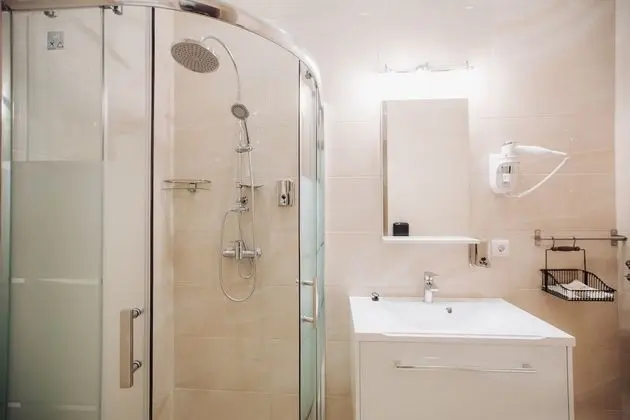 Standard Tek Büyük veya İki Ayrı Yataklı Oda, Buzdolabı