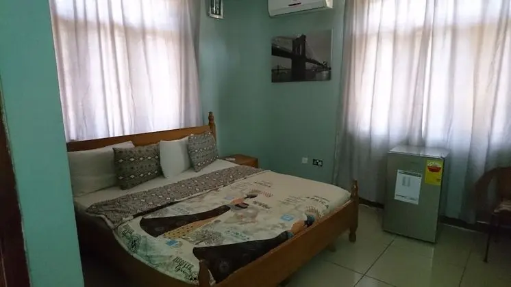 Premier Tek Büyük Yataklı Oda, 1 Yatak Odası, Engellilere Uygun, Bahçeli