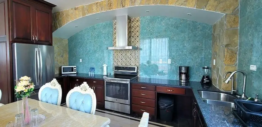 Luxury Süit, Birden Çok Yatak, Okyanus Manzaralı (Jacuzzi)