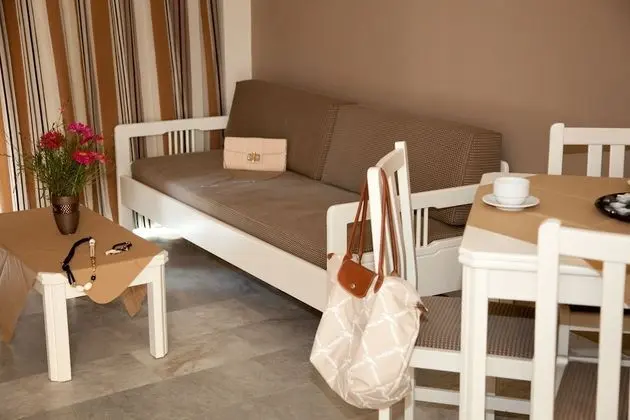 Standard Apart Daire (Semi-basement)