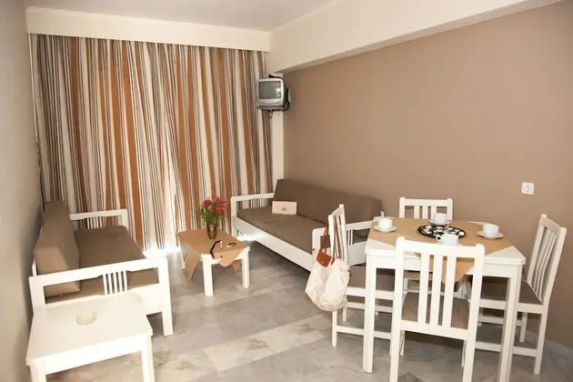 Standard Apart Daire (Semi-basement)