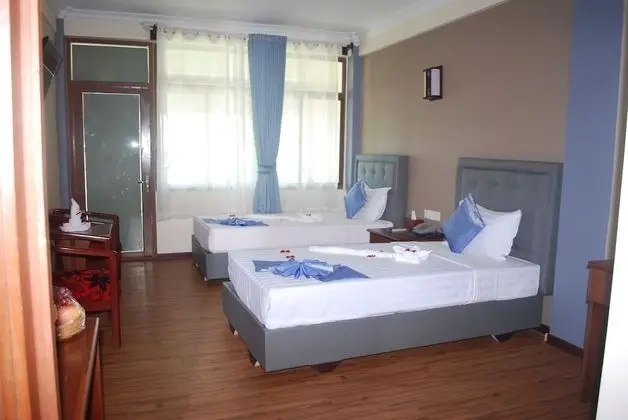 Oda, Deniz Manzaralı (Second)