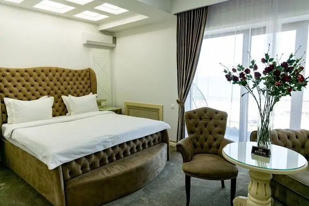 Superior Üç Kişilik Oda, Balkon, Deniz Manzaralı