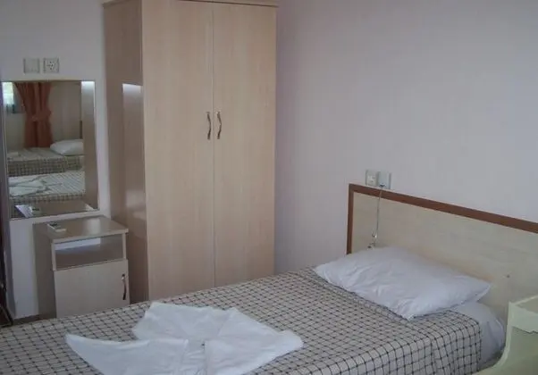 Çift Kişilik, Şehir Manzaralı