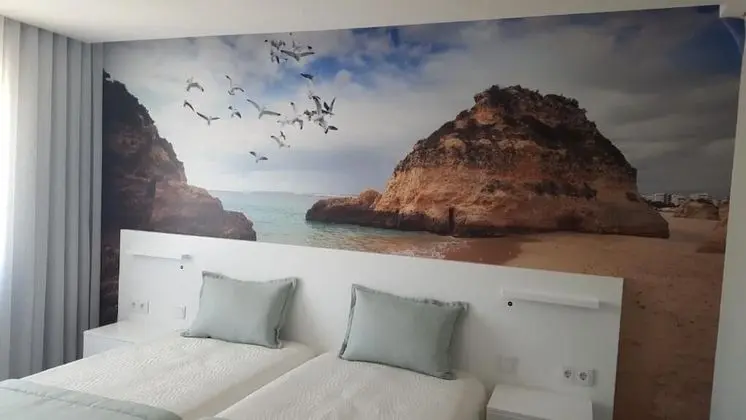 Standard Tek Büyük veya İki Ayrı Yataklı Oda, Kısmi Deniz Manzarası