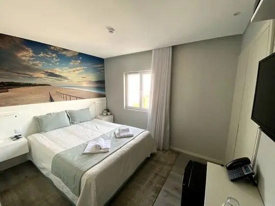 Standard Tek Büyük veya İki Ayrı Yataklı Oda, Kısmi Deniz Manzarası