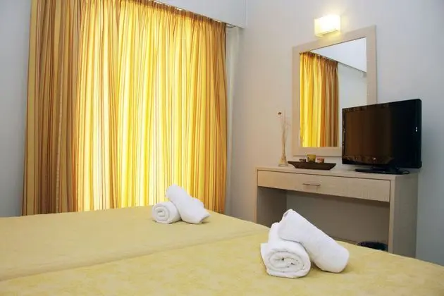 1 Çift Kişilik Veya 2 Tek Kişilik Yatak Sea View