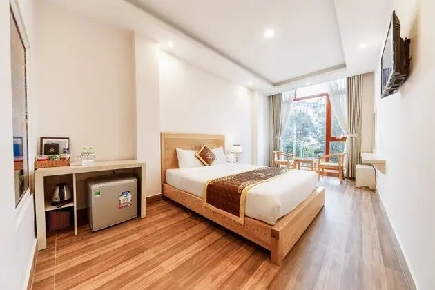 Queen Room With Balcony