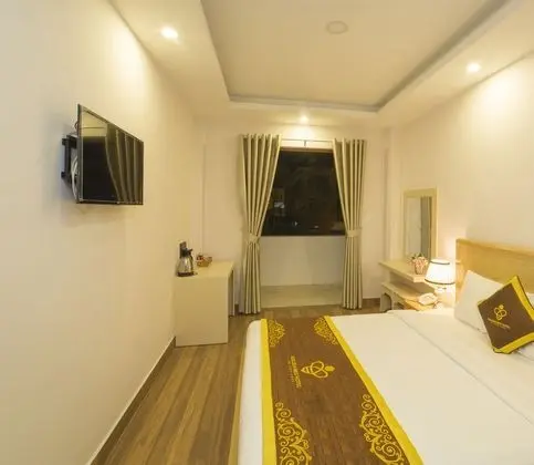 Queen Room With Balcony