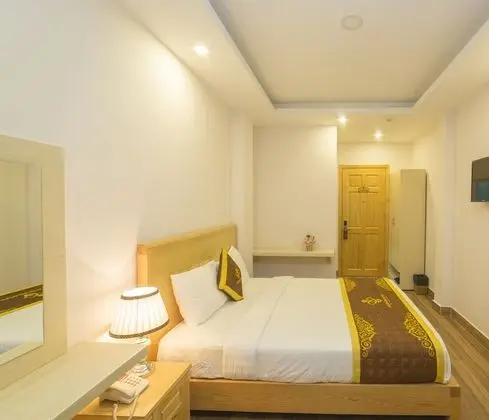 Queen Room With Balcony