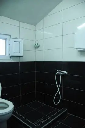 Basic Tek Büyük Yataklı Oda