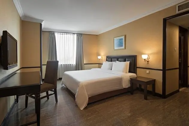 Club Tek Büyük veya İki Ayrı Yataklı Oda