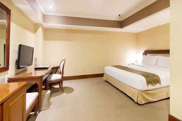 Deluxe Room No Window