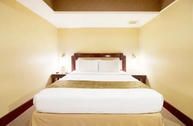 Deluxe Room No Window