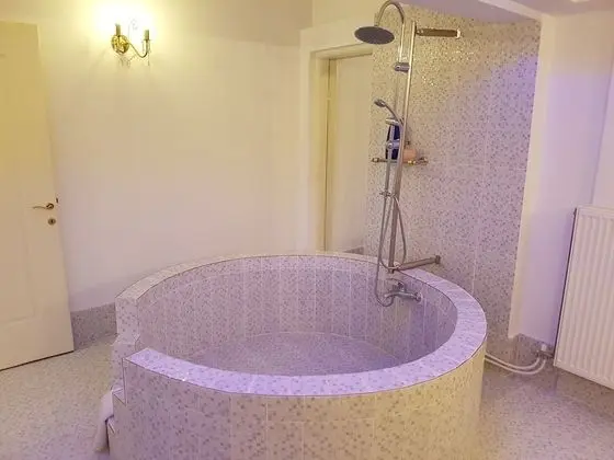 Luxury Apart Daire, Birden Çok Yatak, Avlu Manzaralı