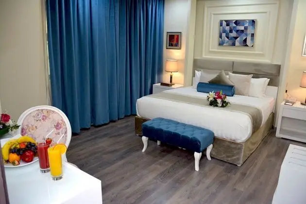 Deluxe Tek Büyük Yataklı Oda