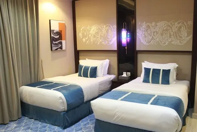 Diplomat Executive Suite