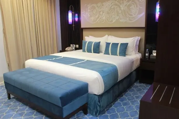 Senator Studio Suites