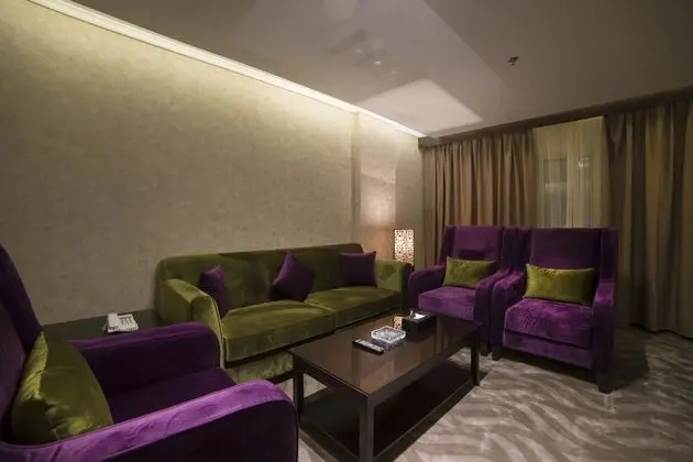 Diplomat Suite
