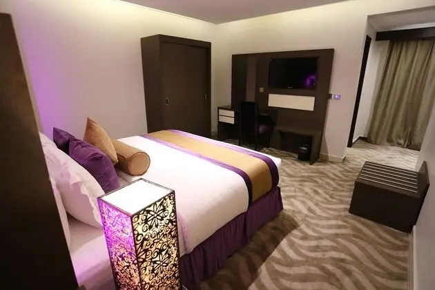 Premier Tek Büyük veya İki Ayrı Yataklı Oda