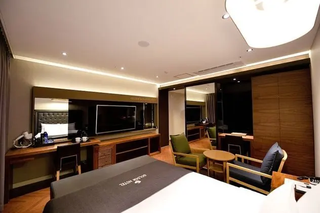 Premier Tek Büyük Yataklı Oda